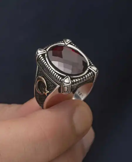 Gümüş Kırmızı Zirkon Taşlı Erkek Yüzük