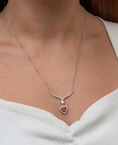 Gümüş Kırmızı Zirkon Taşlı Kalp Kadın Kolye
