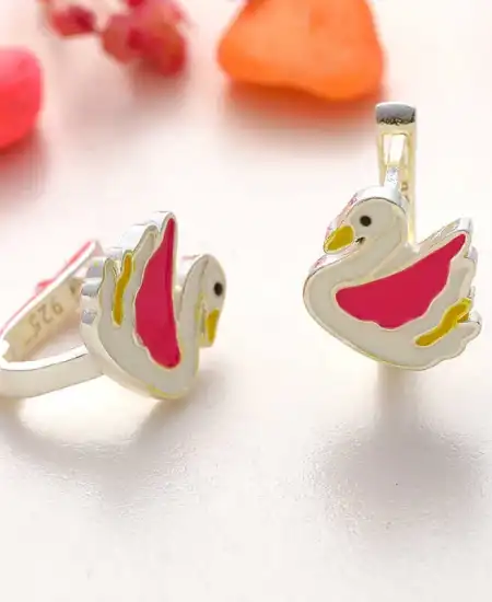 Gümüş Kuğu Çocuk Küpesi