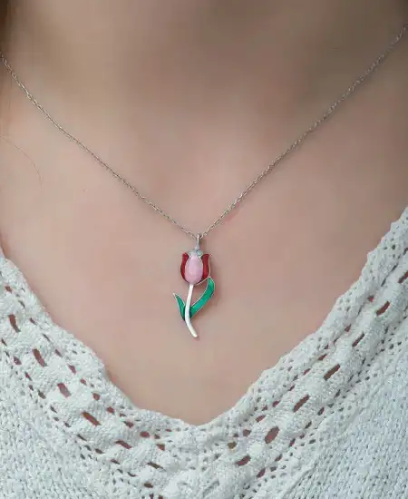 Gümüş Lale Bayan Kolye