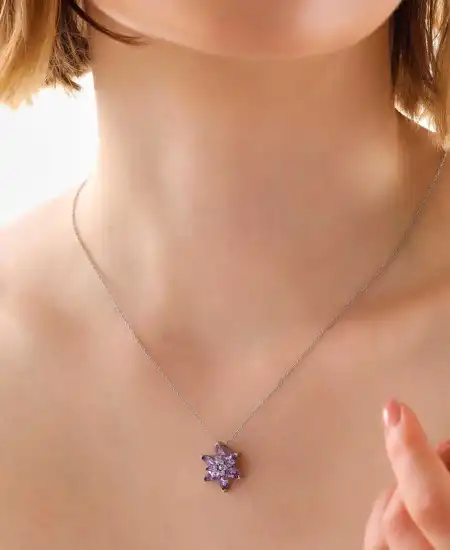 Gümüş Lila Lotus Çiçeği Kadın Kolye