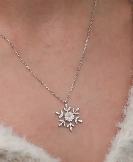 Gümüş Manolya Çiçeği Kar Tanesi Kadın Kolye