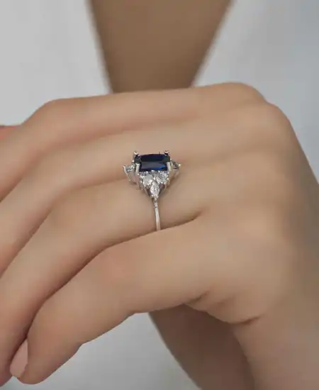 Gümüş Mavi Baget Taşlı Kadın Yüzük