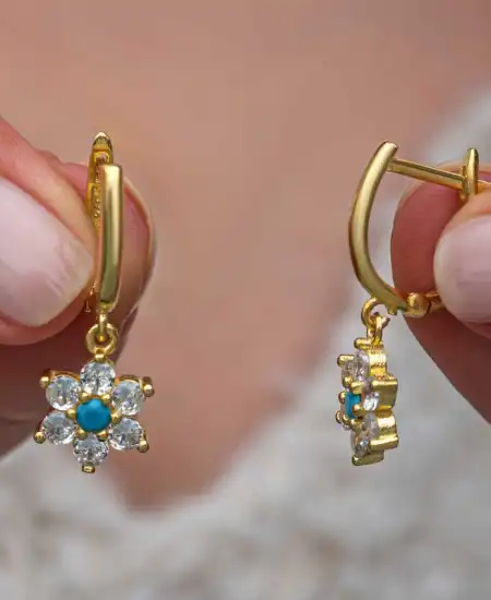 Gümüş Mavi Taşlı Gold Çiçek Kadın Küpe