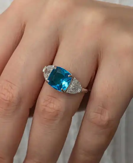 Gümüş Mavi Zirkon Taşlı Kadın Yüzük