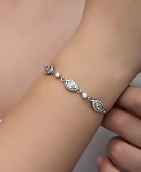 Gümüş Mekik Zirkon Taşlı Kadın Bileklik