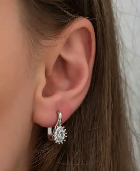 Gümüş Mengeçli Damla Kesim Küpe