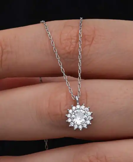 Gümüş Minimal Yuvarlak Anturaj Kadın Kolye