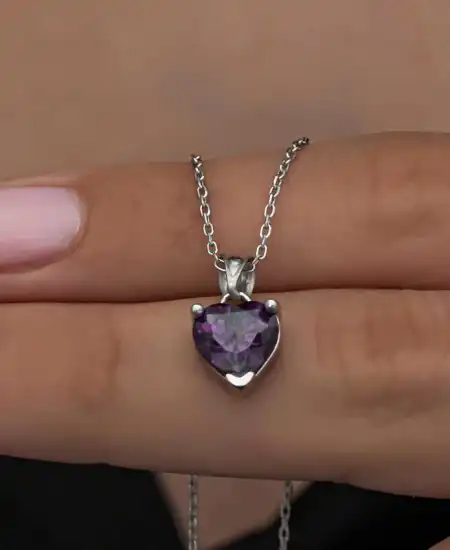 Gümüş Mor Taşlı Kalpli Kadın Kolye