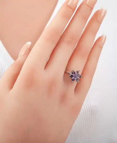 Gümüş Mor Taşlı Lotus Çiçeği Kadın Yüzük