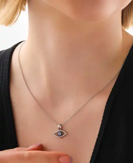Gümüş Nazarlı Göz Kadın Kolye