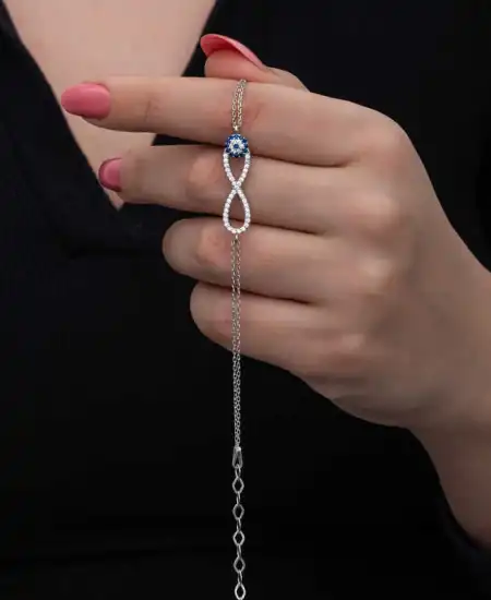 Gümüş Nazarlı Sonsuzluk Kadın Bileklik