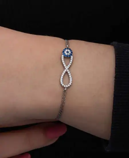 Gümüş Nazarlı Sonsuzluk Kadın Bileklik