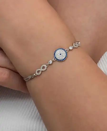 Gümüş Nazarlı Sonsuzluk Kadın Bileklik