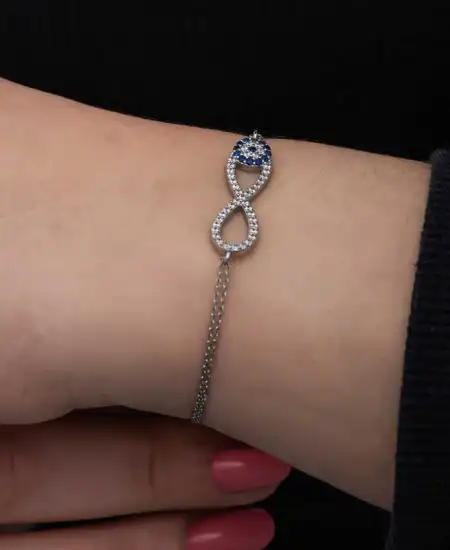 Gümüş Nazarlı Sonsuzluk Kadın Bileklik