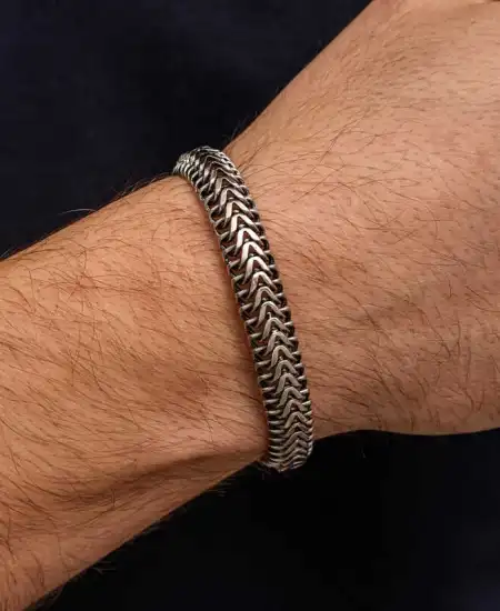 Gümüş Oksitli İşlemeli Erkek Bileklik