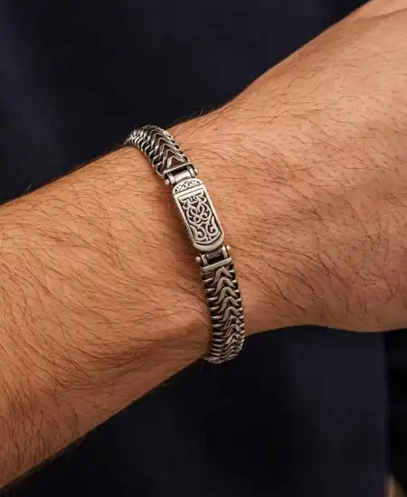 Gümüş Oksitli İşlemeli Erkek Bileklik