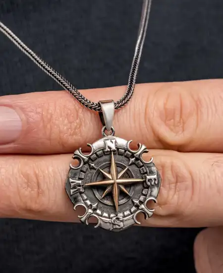 Gümüş Oksitli Pusula Erkek Kolye