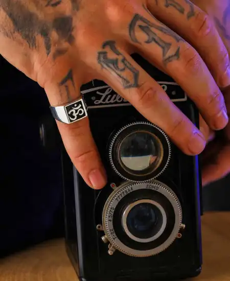 Gümüş Om Sembolü Erkek Yüzük