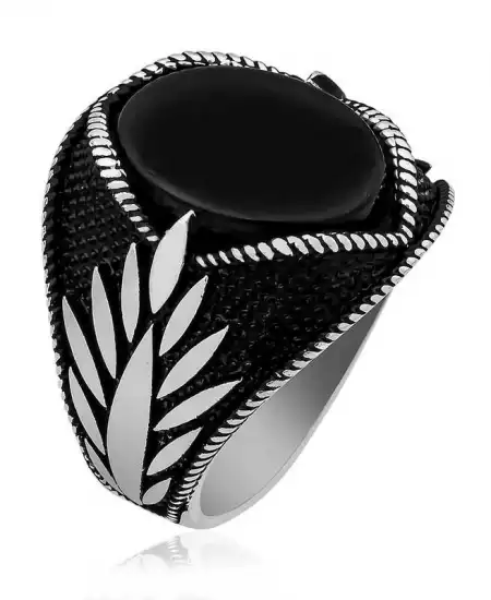 Gümüş Oniks Taşlı İşlemeli Erkek Yüzük