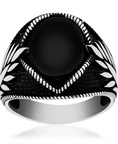 Gümüş Oniks Taşlı İşlemeli Erkek Yüzük