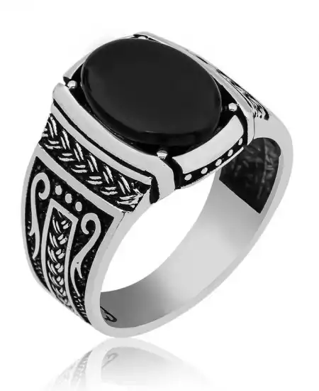 Gümüş Oniks Taşlı Örgü Desenli Erkek Yüzük