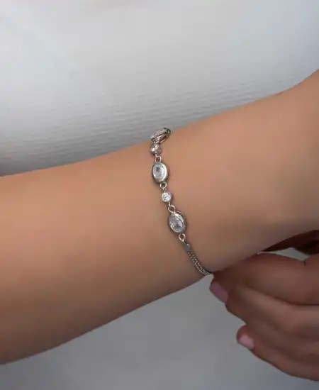 Gümüş Oval Taşlı Kadın Bileklik