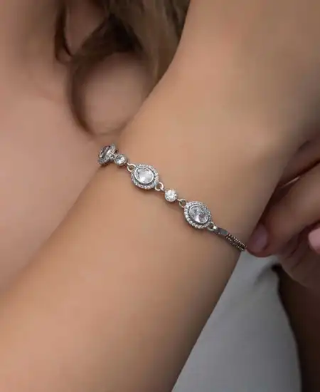 Gümüş Oval Taşlı Kadın Bileklik
