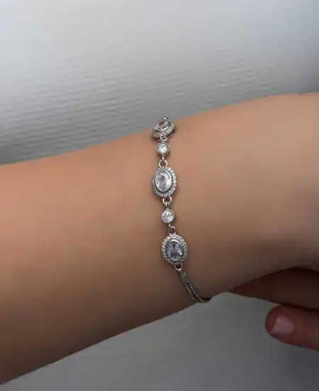 Gümüş Oval Taşlı Kadın Bileklik