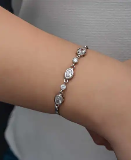 Gümüş Oval Taşlı Kadın Bileklik