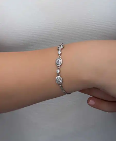 Gümüş Oval Taşlı Kadın Bileklik