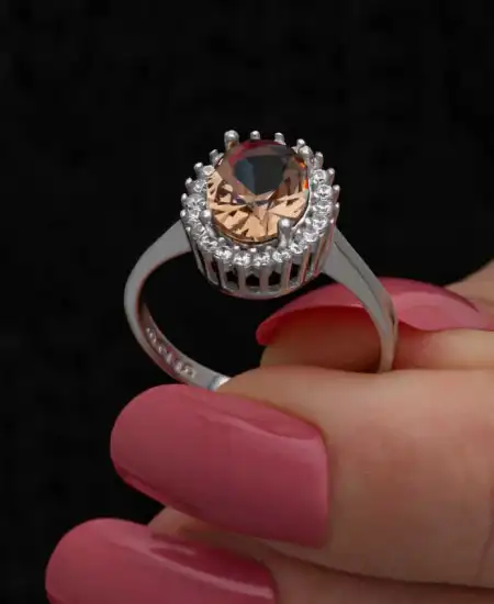 Gümüş Oval Zultanit Taşlı Kadın Yüzük