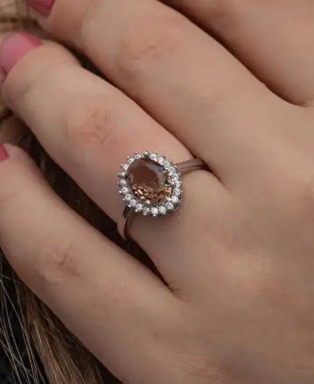 Gümüş Oval Zultanit Taşlı Kadın Yüzük