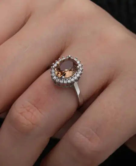 Gümüş Oval Zultanit Taşlı Kadın Yüzük