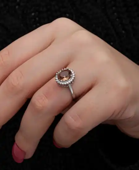 Gümüş Oval Zultanit Taşlı Kadın Yüzük