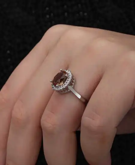 Gümüş Oval Zultanit Taşlı Kadın Yüzük