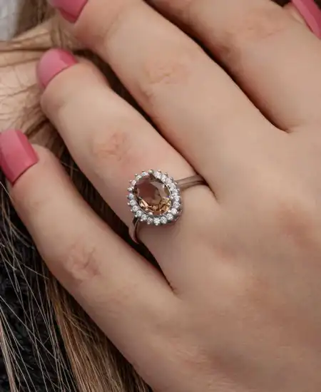 Gümüş Oval Zultanit Taşlı Kadın Yüzük