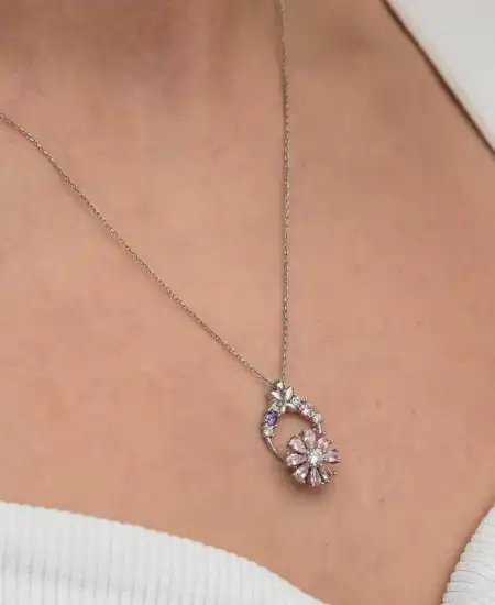 Gümüş Pembe Dönen Çiçek Kadın Kolye