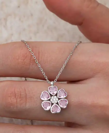 Gümüş Pembe Kalpli Çiçek Kadın Kolye