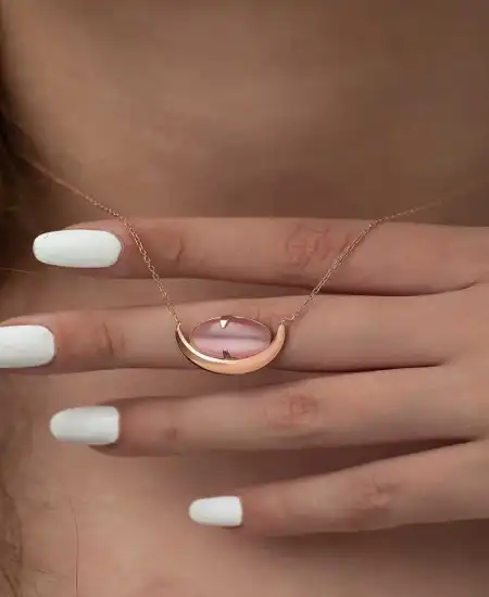 Gümüş Pembe Kedi Gözü Taşlı Hilal Kolye