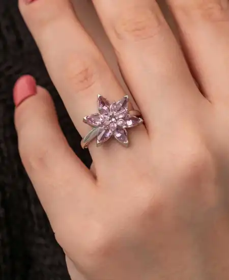 Gümüş Pembe Lotus Çiçeği Kadın Yüzük