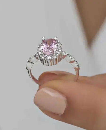 Gümüş Pembe Oval Taşlı Kadın Yüzük
