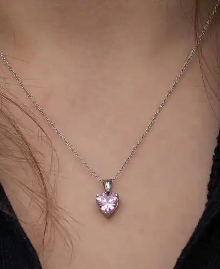 Gümüş Pembe Taşlı Kalpli Kadın Kolye
