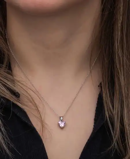 Gümüş Pembe Taşlı Kalpli Kadın Kolye