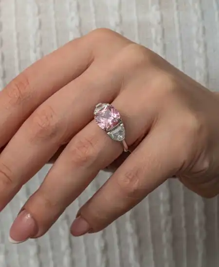 Gümüş Pembe Zirkon Taşlı Kadın Yüzük