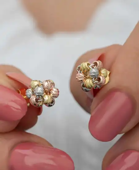 Gümüş Renkli Dorika Kadın Çivili Küpe