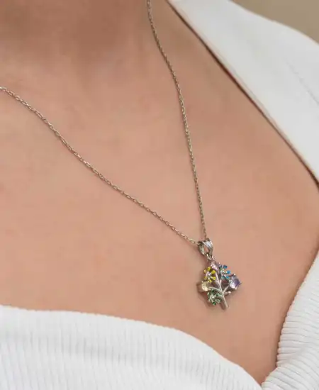 Gümüş Renkli Hayat Ağacı Kadın Kolye