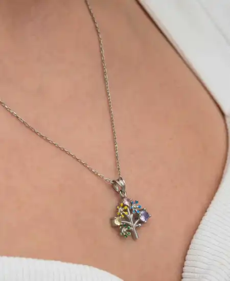 Gümüş Renkli Hayat Ağacı Kadın Kolye