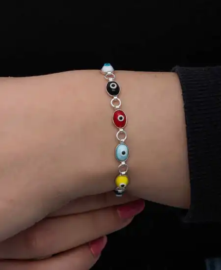 Gümüş Renkli Nazar Mineli Kadın Bileklik