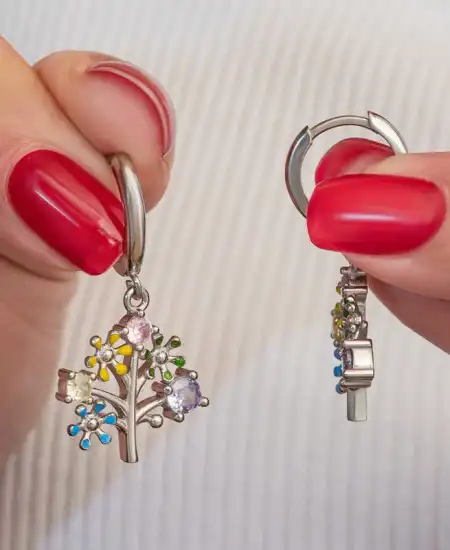 Gümüş Renkli Taşlı Hayat Ağacı Kadın Küpe